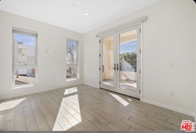 1654 Greenfield Avenue 301, Los Angeles, CA 90025