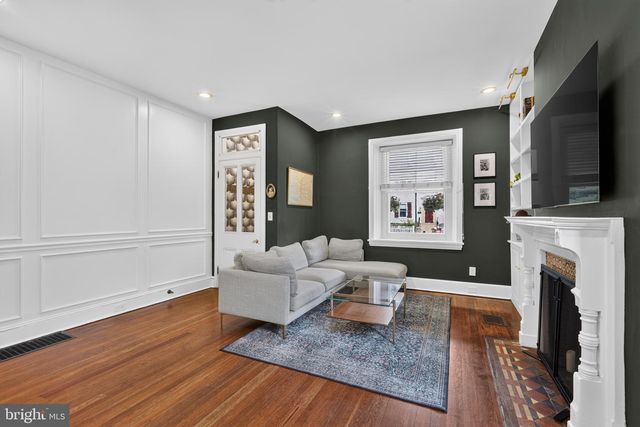 48 W HIGHLAND AVE, Philadelphia, PA 19118