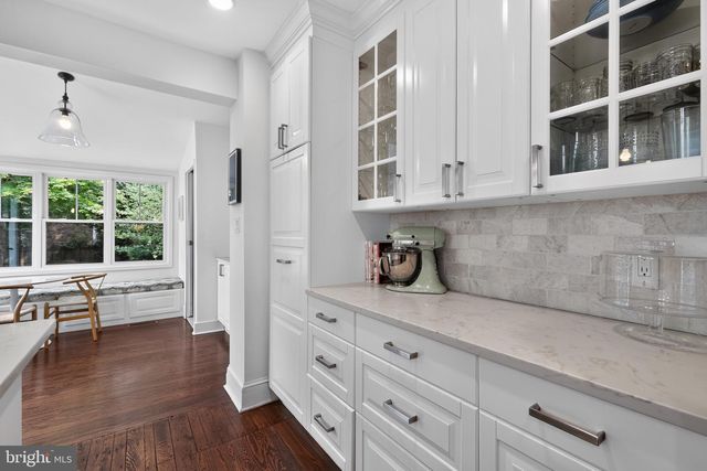 48 W HIGHLAND AVE, Philadelphia, PA 19118
