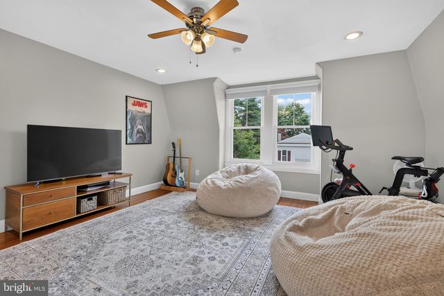 48 W HIGHLAND AVE, Philadelphia, PA 19118