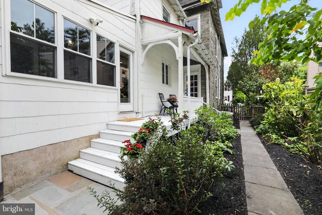 48 W HIGHLAND AVE, Philadelphia, PA 19118