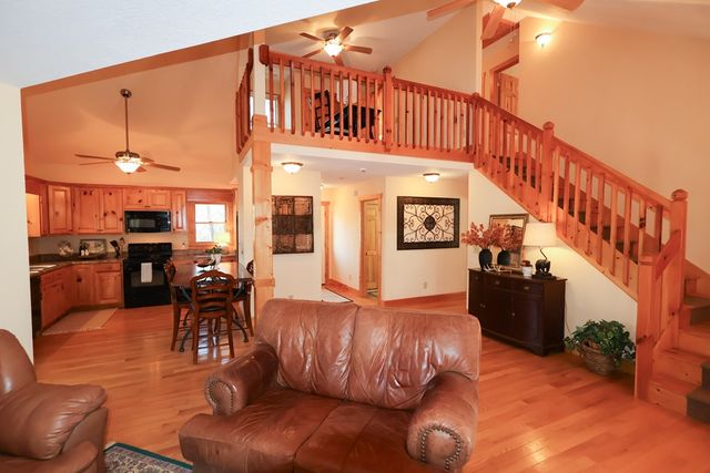 143 Hidden Lake Circle, Ellijay, GA 30536