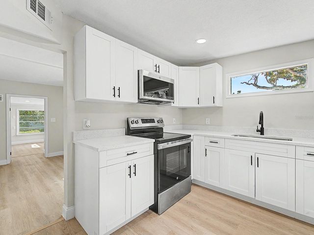 7708 MARYLAND AVENUE, Hudson, FL 34667