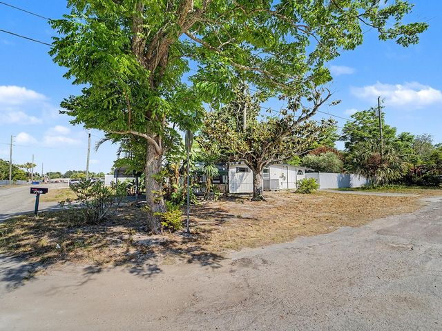 7708 MARYLAND AVENUE, Hudson, FL 34667