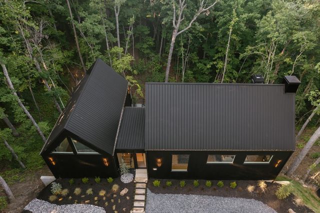 66 Mountain Tops Circle, Blue Ridge, GA 30513