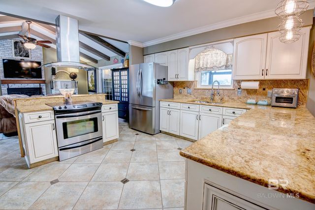 9154 Clubhouse Drive, Foley, AL 36535