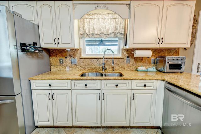 9154 Clubhouse Drive, Foley, AL 36535