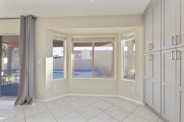 8823 E FLORIADE Drive, Scottsdale, AZ 85260