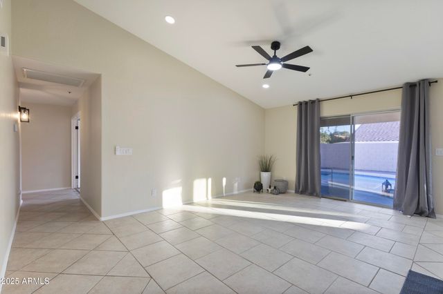 8823 E FLORIADE Drive, Scottsdale, AZ 85260