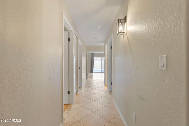 8823 E FLORIADE Drive, Scottsdale, AZ 85260