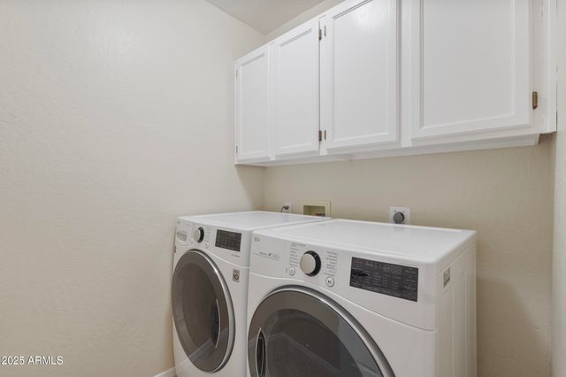 8823 E FLORIADE Drive, Scottsdale, AZ 85260