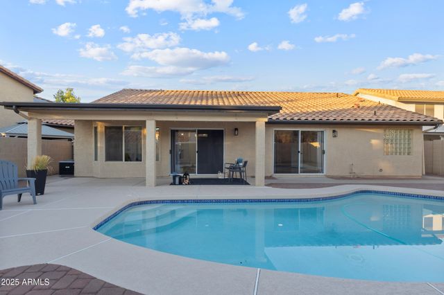 8823 E FLORIADE Drive, Scottsdale, AZ 85260