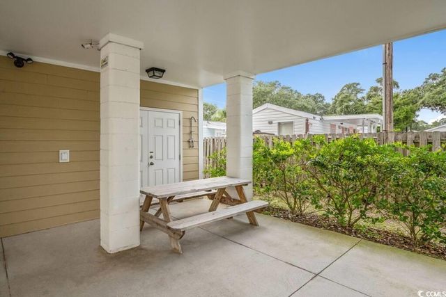 520 Caribbean Way, Myrtle Beach, SC 29577