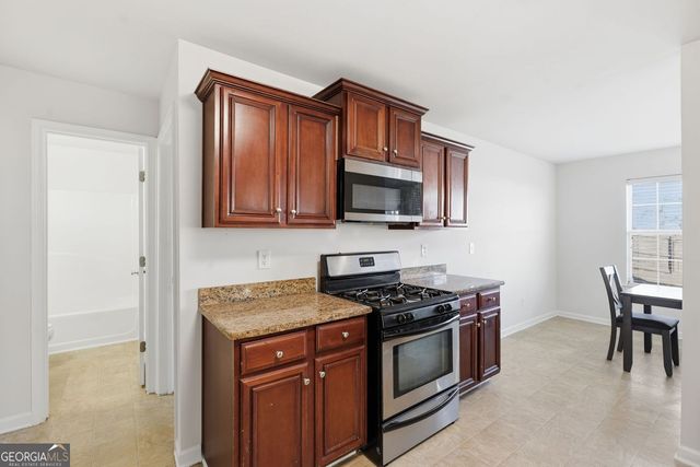 5678 Washakie Point, Ellenwood, GA 30294