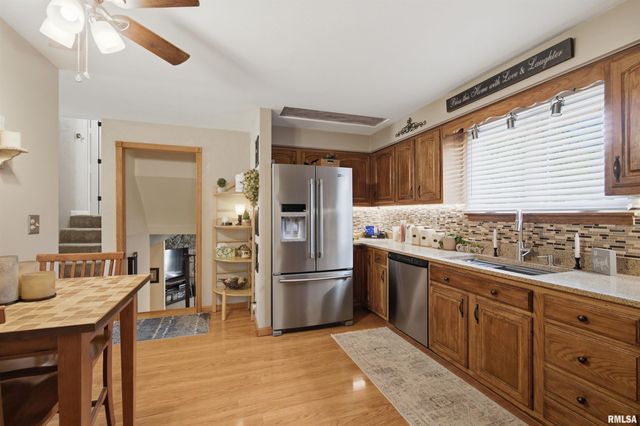208 BARBARA Parkway, Washington, IL 61571