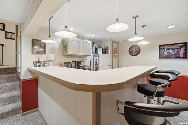 208 BARBARA Parkway, Washington, IL 61571