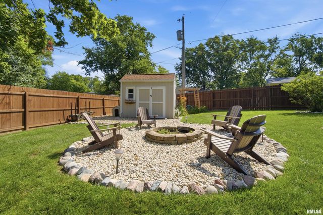 208 BARBARA Parkway, Washington, IL 61571