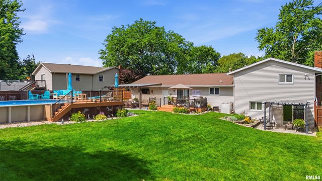 208 BARBARA Parkway, Washington, IL 61571