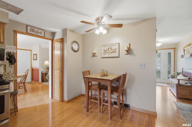 208 BARBARA Parkway, Washington, IL 61571