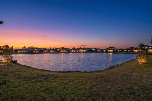 2028 WOODLEAF HAMMOCK COURT, Bradenton, FL 34211