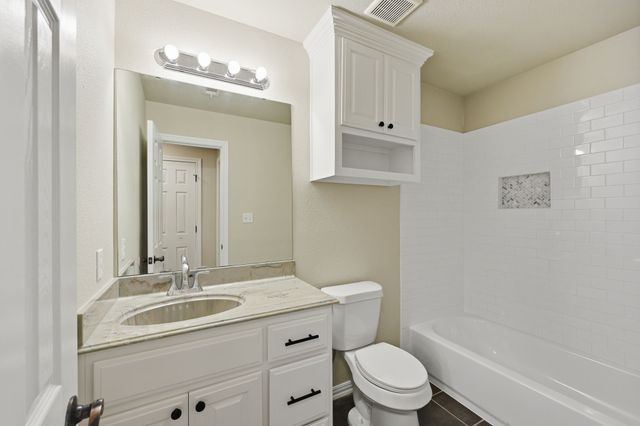 8875 Fm 2450, Sanger, TX 76266