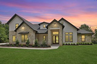 26207 Crown Court, Montgomery, TX 77316