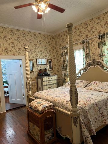 720 S Main Street, Headland, AL 36345