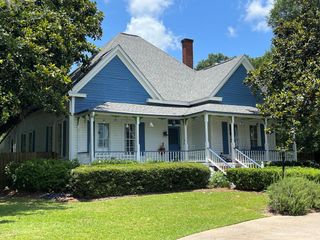 720 S Main Street, Headland, AL 36345