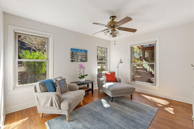 1106 Mission RDG A, Austin, TX 78704