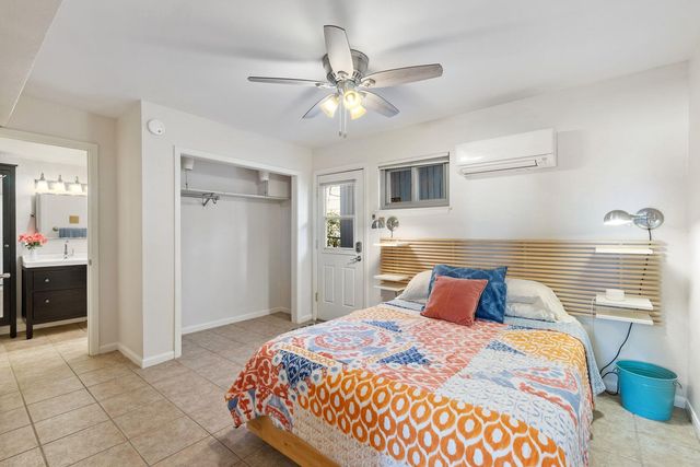 1106 Mission RDG A, Austin, TX 78704