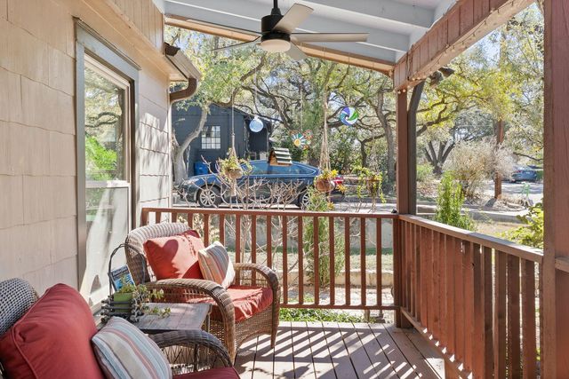 1106 Mission RDG A, Austin, TX 78704