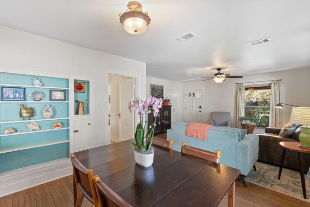 1106 Mission RDG A, Austin, TX 78704