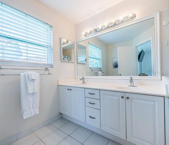 6107 MIRADA CIRCLE, St Petersburg, FL 33715