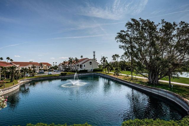 6107 MIRADA CIRCLE, St Petersburg, FL 33715