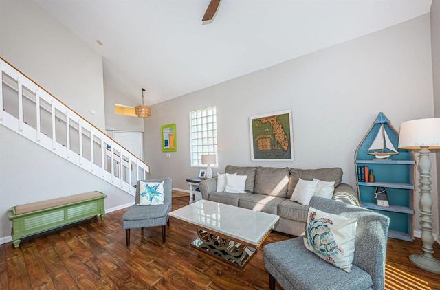 6107 MIRADA CIRCLE, St Petersburg, FL 33715