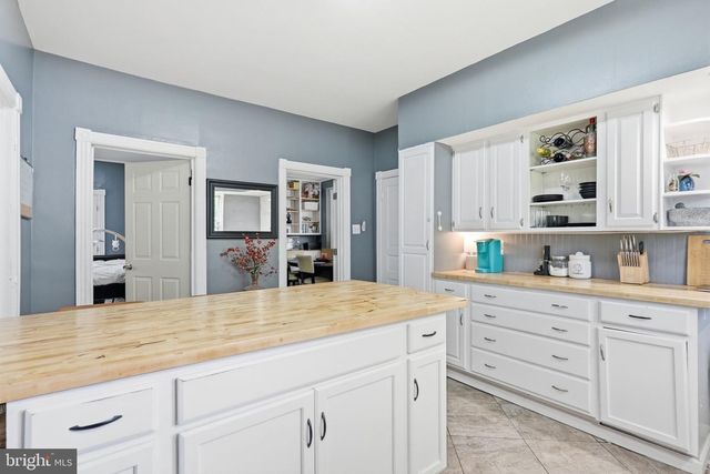 507 WALNUT ST, Catasauqua, PA 18032