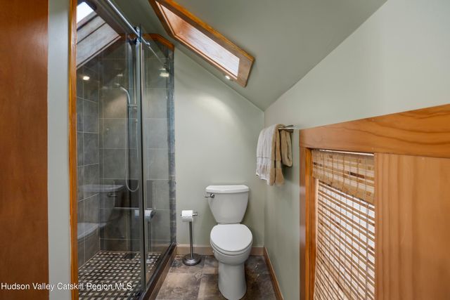 11 Presidential Drive, Kinderhook, NY 12106