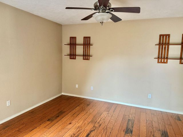 10107 Hollow Canyon Drive, Sugar Land, TX 77498