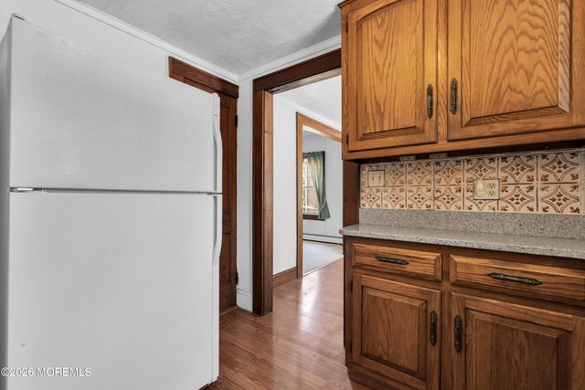 906 Lincoln Avenue, Pine Beach, NJ 08741