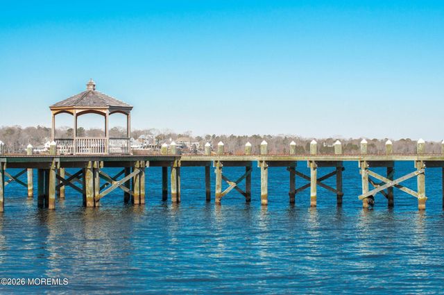 906 Lincoln Avenue, Pine Beach, NJ 08741