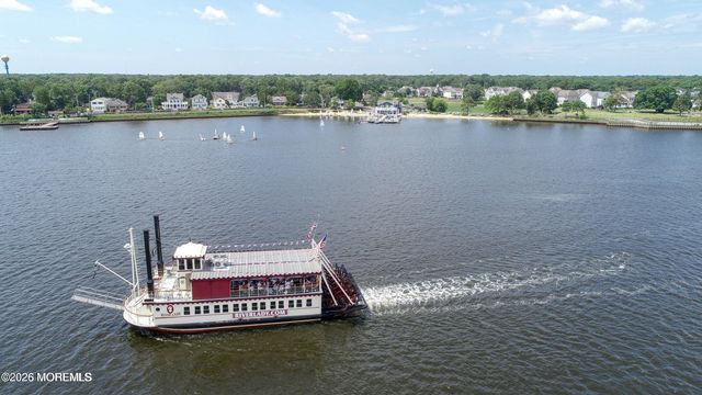 906 Lincoln Avenue, Pine Beach, NJ 08741