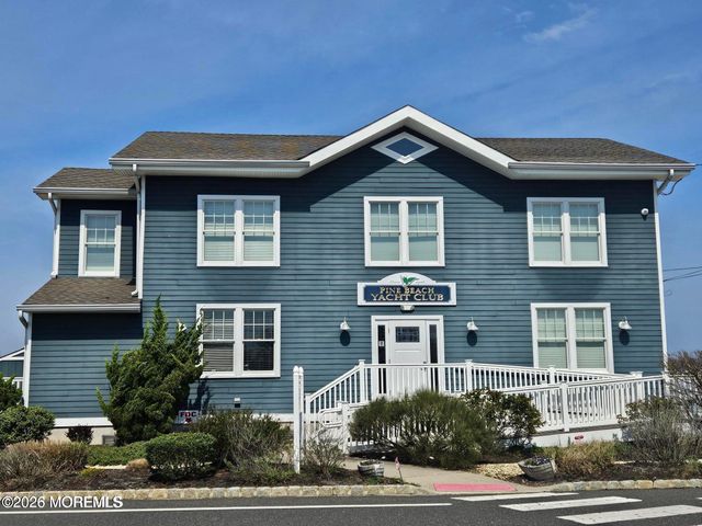 906 Lincoln Avenue, Pine Beach, NJ 08741