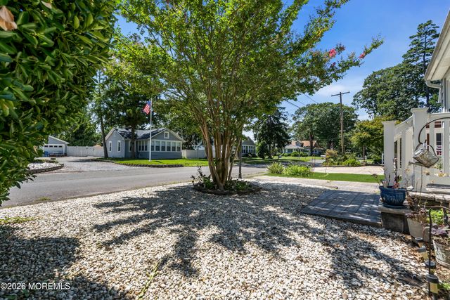 906 Lincoln Avenue, Pine Beach, NJ 08741