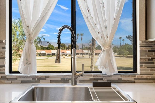 41961 Preston Trail, Palm Desert, CA 92211