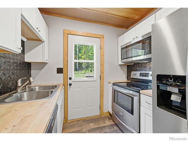 225 Mills Moraine Drive, Estes Park, CO 80517