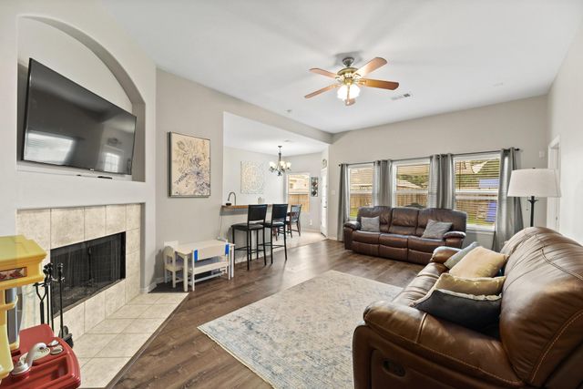 32018 Anne Lane, Pinehurst, TX 77362