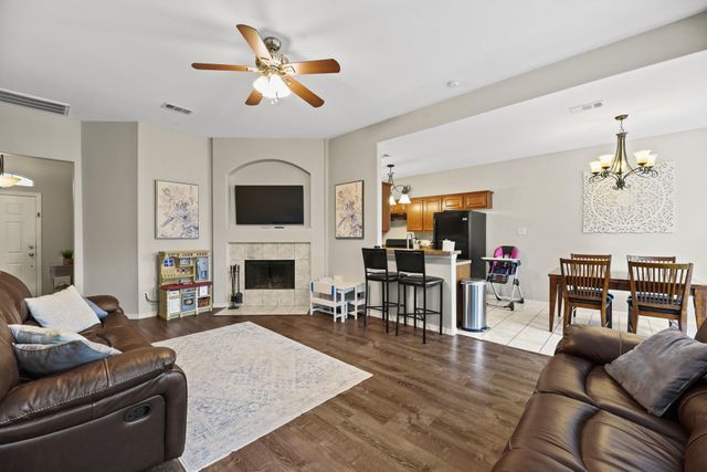 32018 Anne Lane, Pinehurst, TX 77362