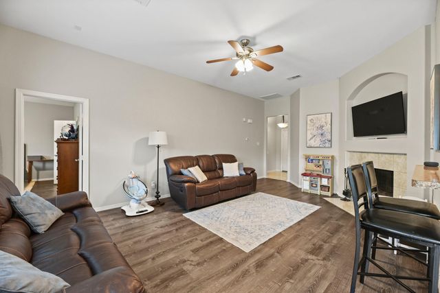 32018 Anne Lane, Pinehurst, TX 77362