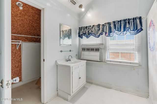 1113 Fayetteville Road, Rockingham, NC 28379