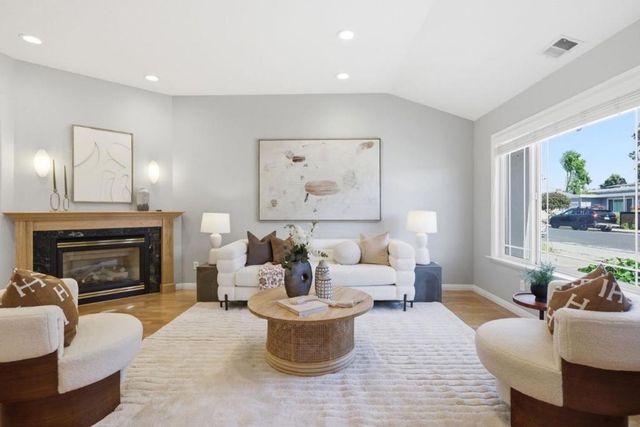 948 Anna Street, San Mateo, CA 94401